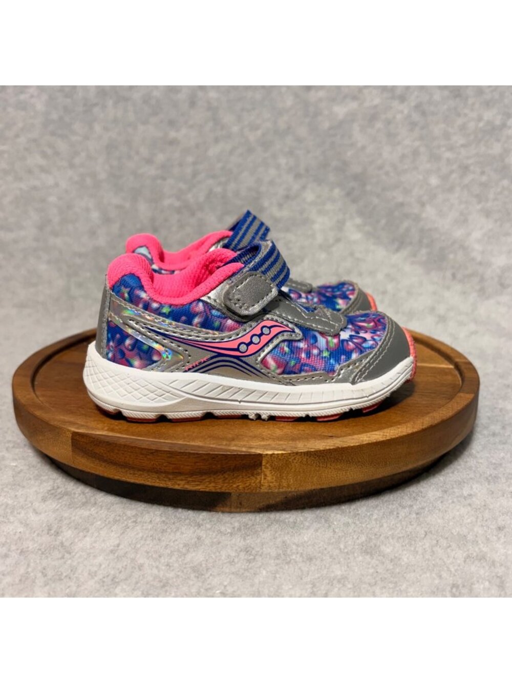 Saucony Kids Shoes Toddler Size 5M Multicolor Blue Pink Silver Hook/Loop Closure